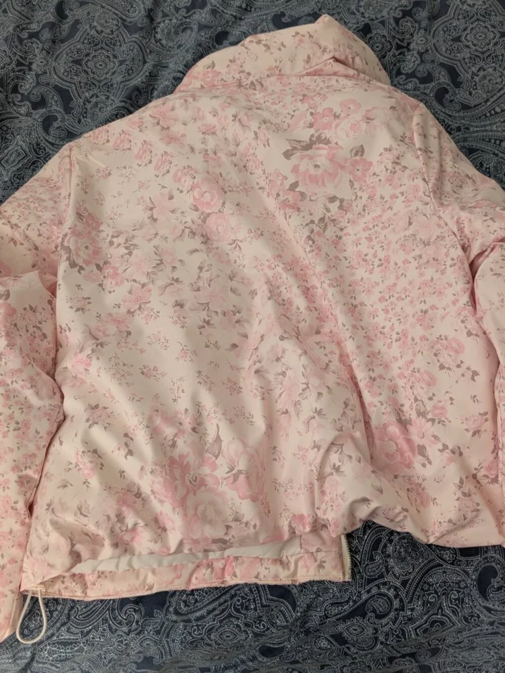 NWT Hollister Pink Floral Puffer Jacket Women's L - Coquette Ditsy Rose Print